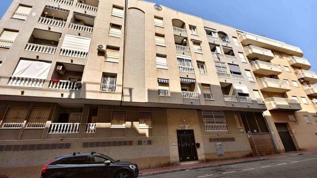 Apartamento de 2 habitaciones en Centro, Torrevieja en venta con piscina - 129.900 € (Ref: 9102855)