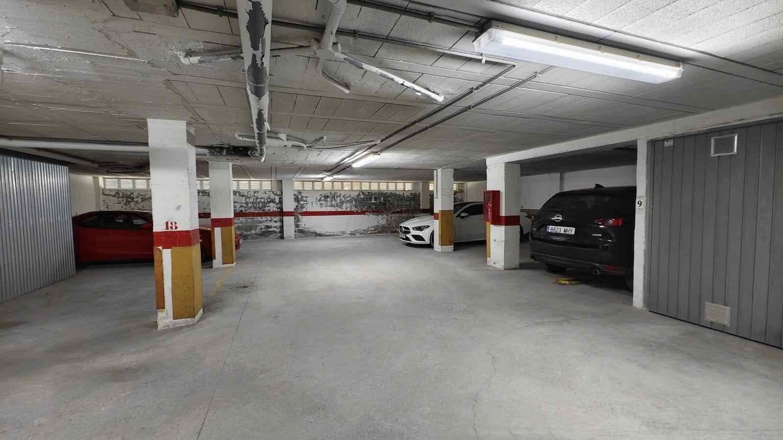 Apartamento de 2 habitaciones en Torrevieja en venta con piscina - 129.900 € (Ref: 9102855)