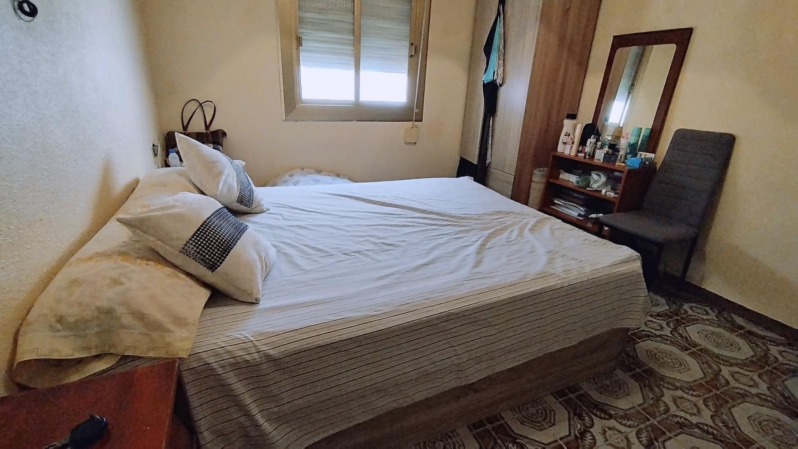 2 soveværelse Lejlighed til salg i Alicante by - € 62.000 (Ref: 9106503)