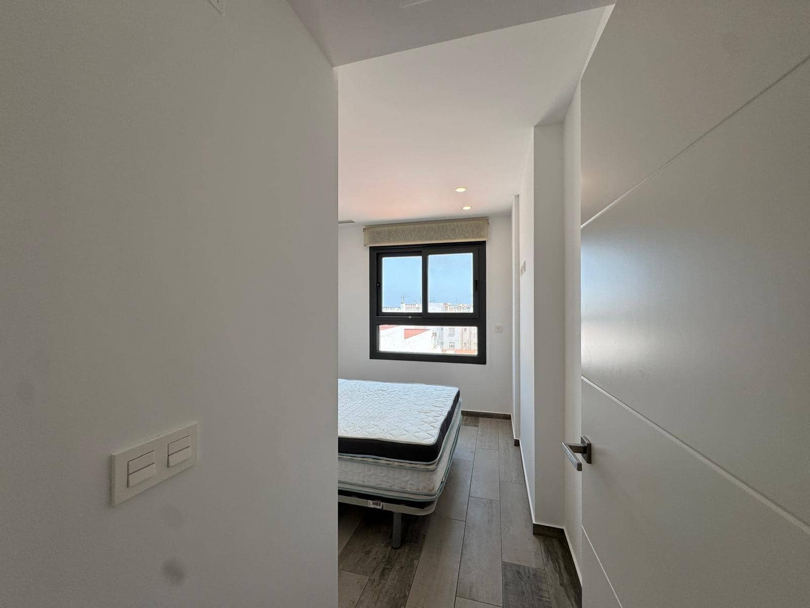 Ático de 1 habitación en Torrevieja en venta con piscina - 195.000 € (Ref: 9108646)