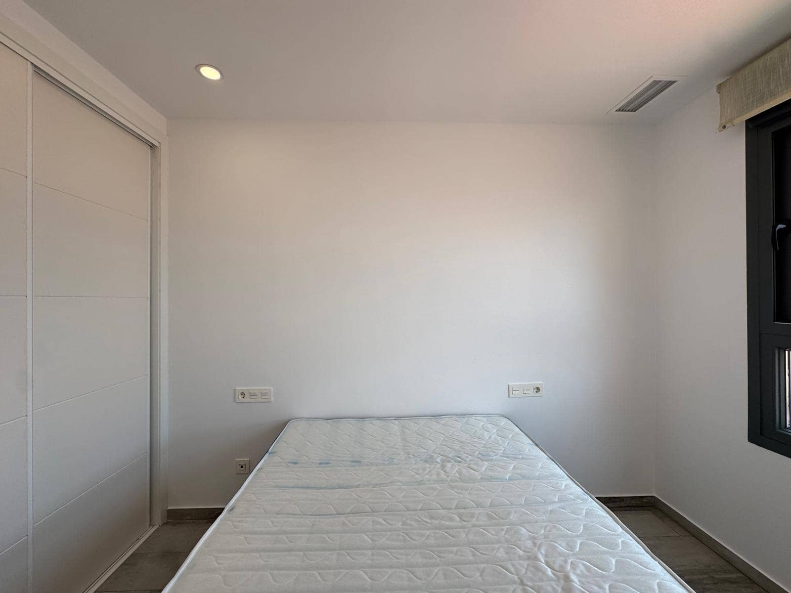 Ático de 1 habitación en Torrevieja en venta con piscina - 195.000 € (Ref: 9108646)