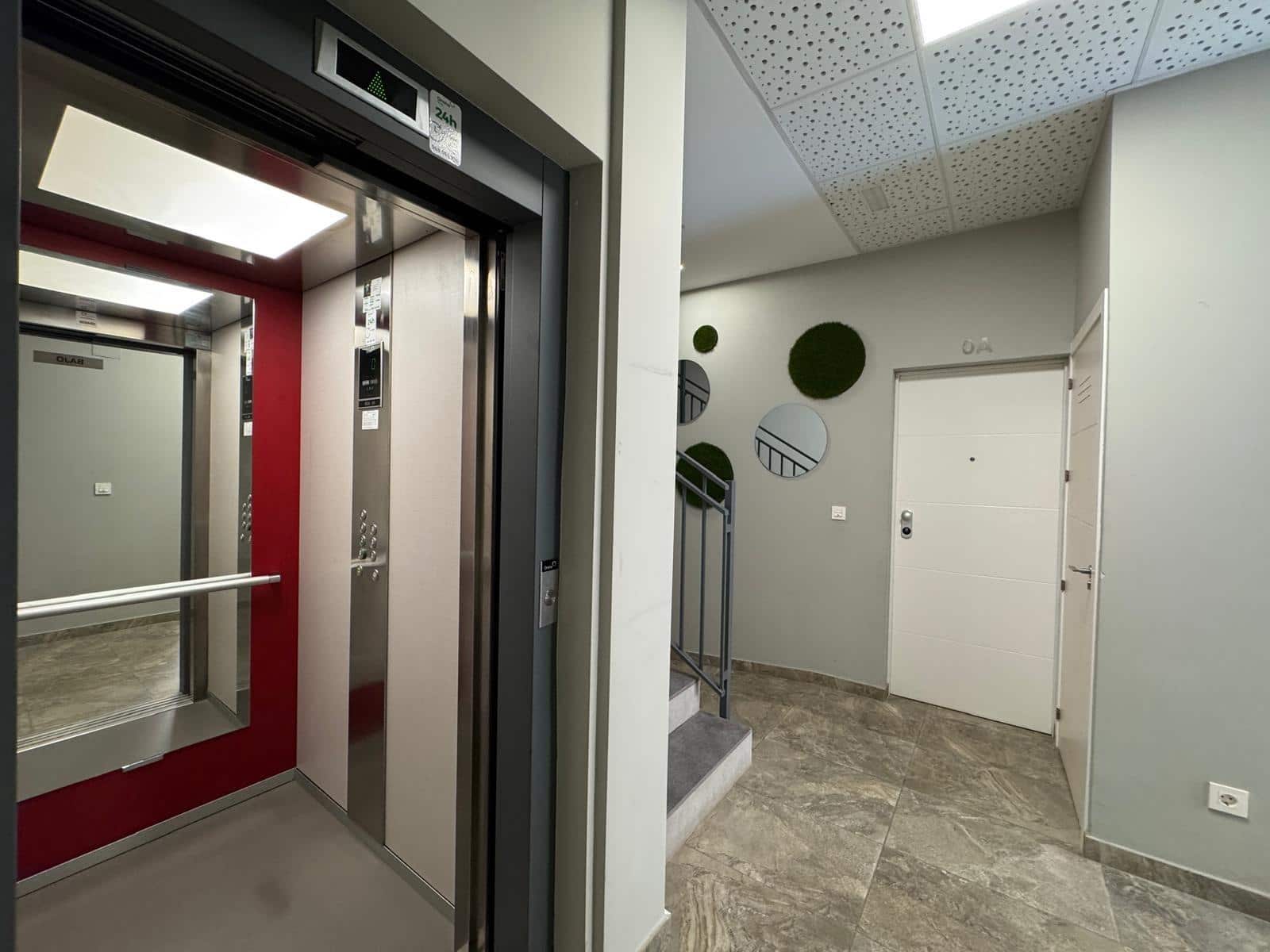 Ático de 1 habitación en Torrevieja en venta con piscina - 195.000 € (Ref: 9108646)