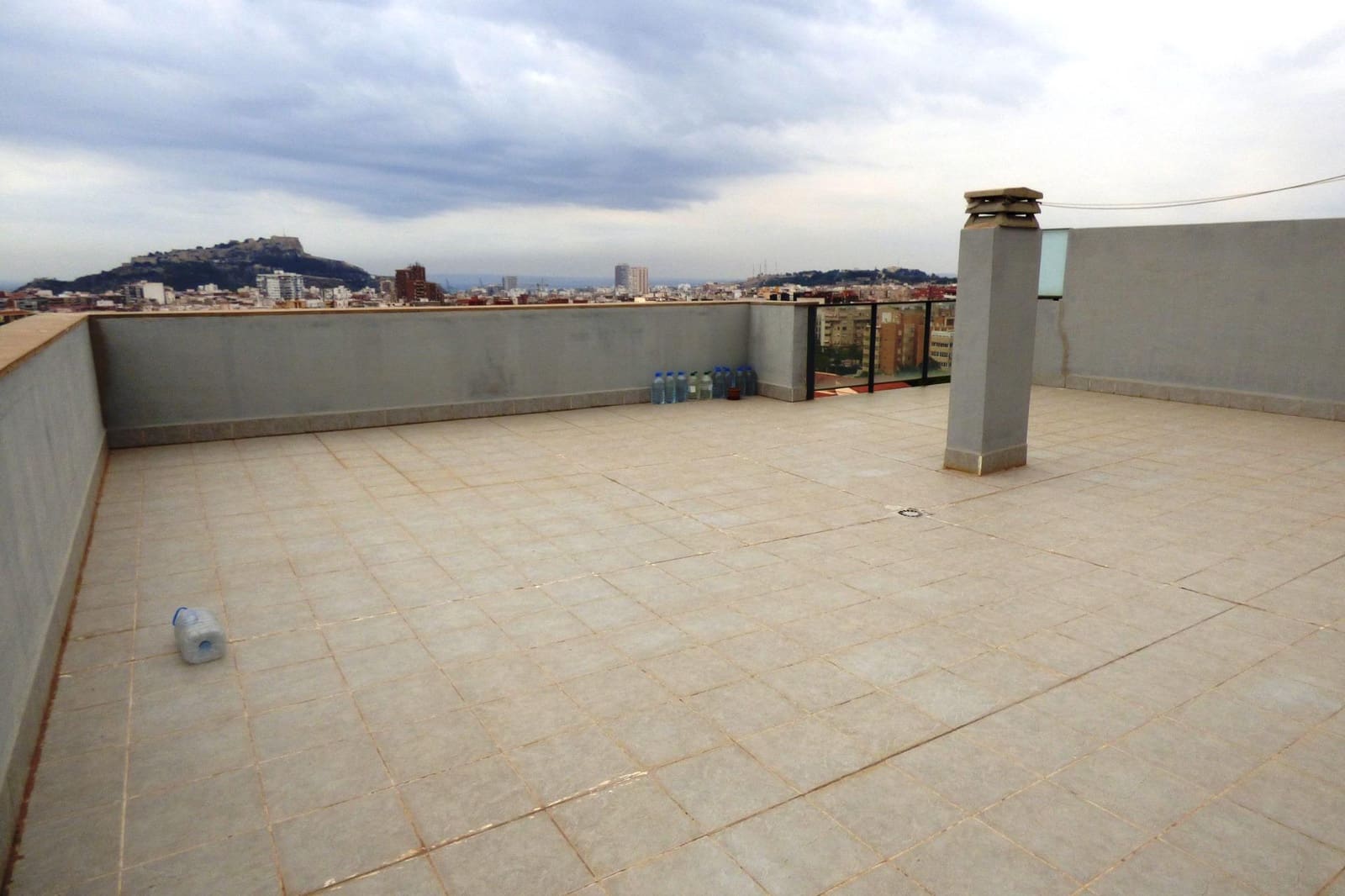 4 slaapkamer Penthouse te koop in Alicante stad met zwembad garage - € 412.000 (Ref: 9110269)