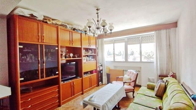 3 makuuhuone Asunto myytävänä paikassa Amposta, Madrid kaupunki - 305 000 € (Ref: 9112327)