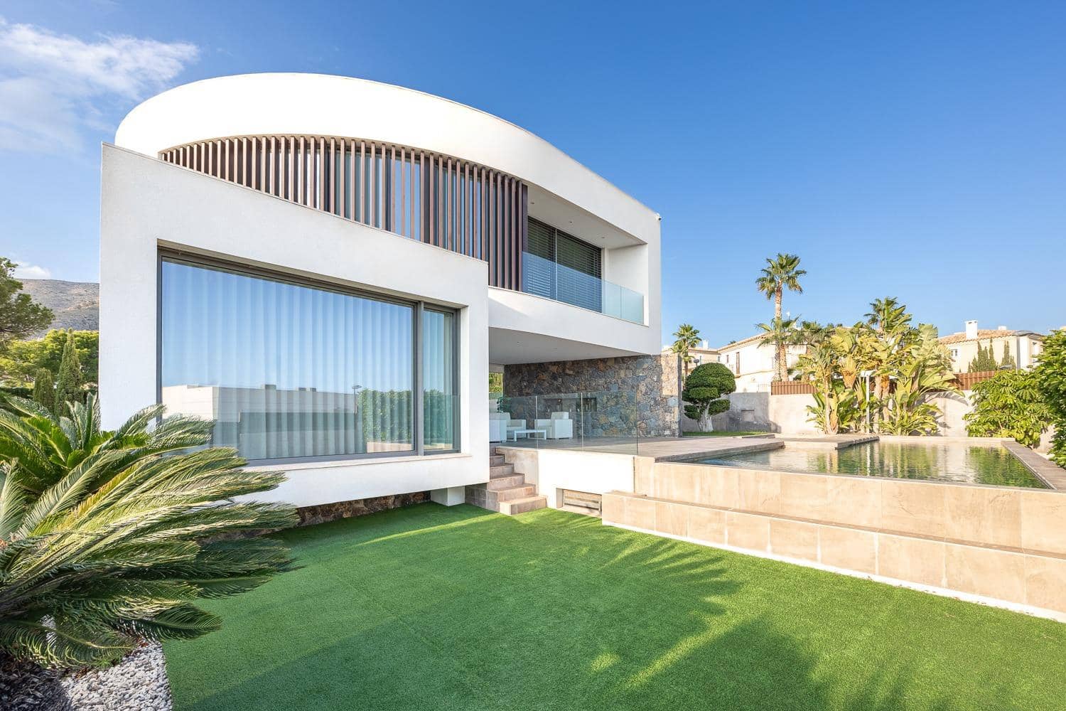 3 bedroom Villa for sale in Finestrat - € 1,745,000 (Ref: 9112328)