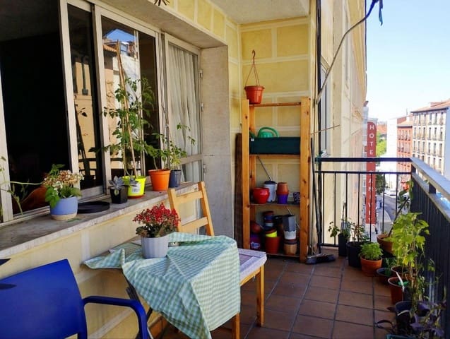 5 bedroom Flat for sale in Palacio, Madrid city - € 860,000 (Ref: 9114094)