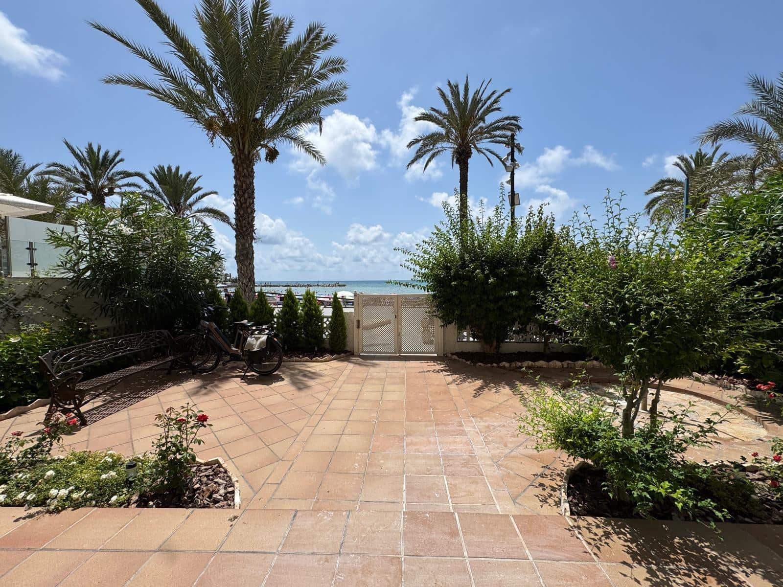 Apartamento de 3 habitaciones en Torrevieja en venta - 430.000 € (Ref: 9114096)