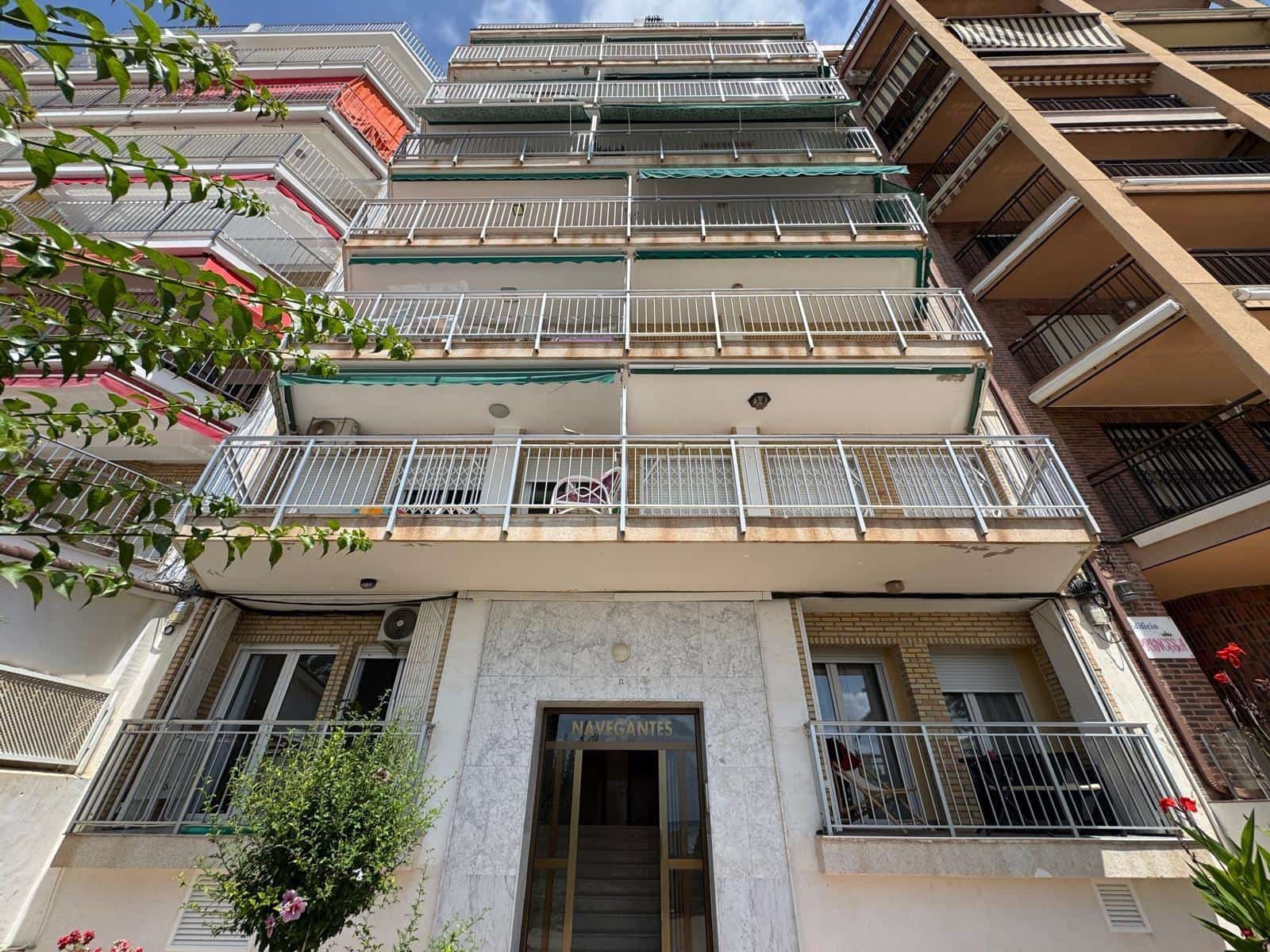 Apartamento de 3 habitaciones en Torrevieja en venta - 430.000 € (Ref: 9114096)