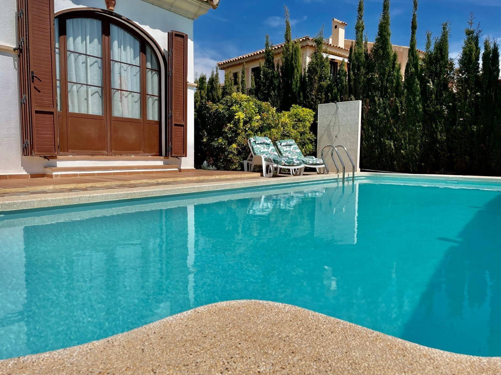 3 bedroom Villa for sale in Finestrat with pool - € 680,000 (Ref: 9118689)