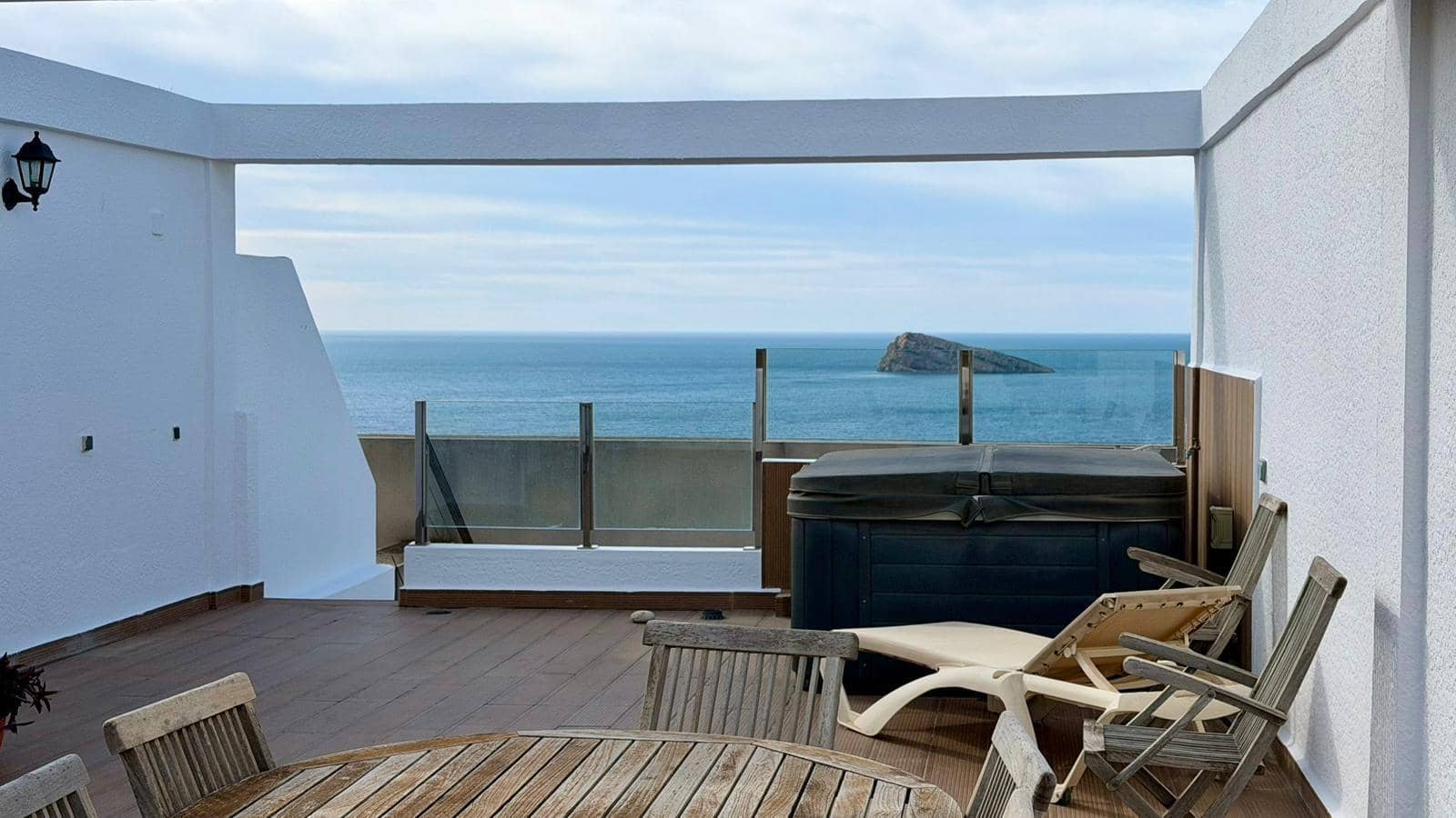 2 soverom Leilighet til salgs i Benidorm med svømmebasseng - € 590 000 (Ref: 9124983)