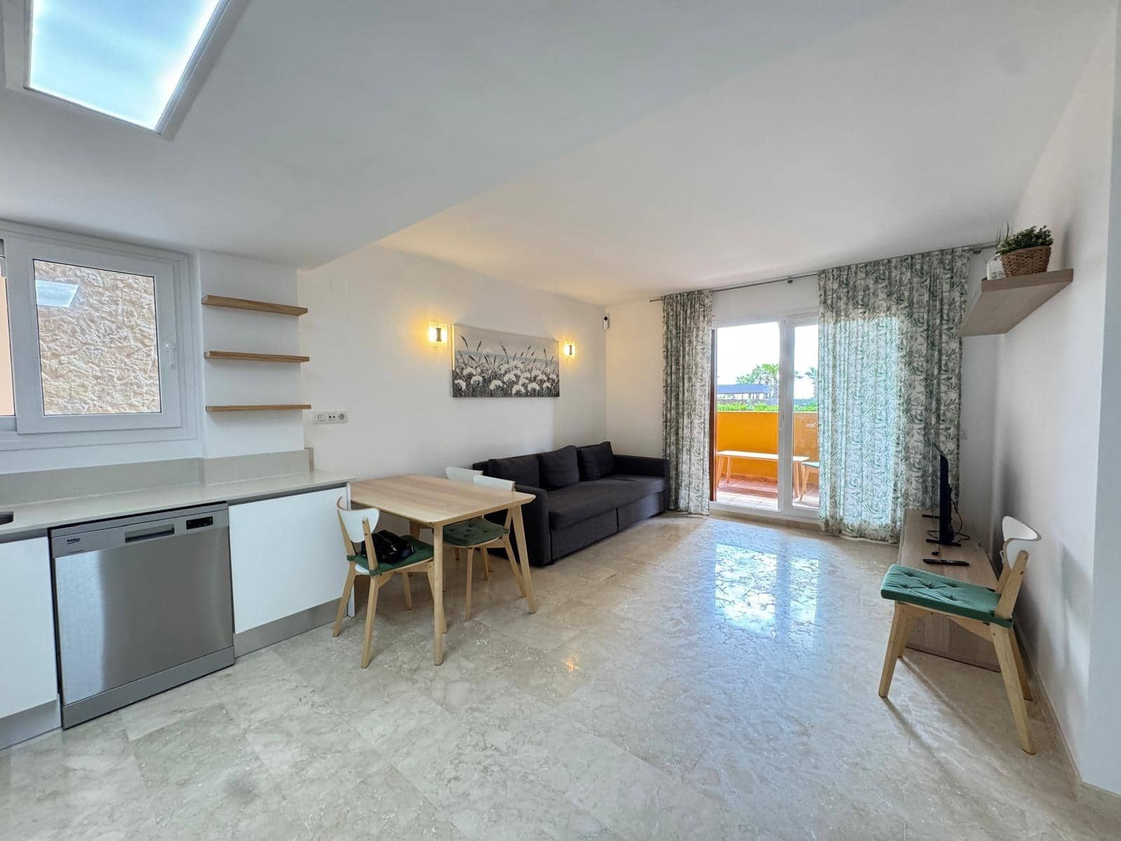 3 soveværelse Lejlighed til salg i Punta Prima med swimmingpool - € 309.900 (Ref: 9126755)