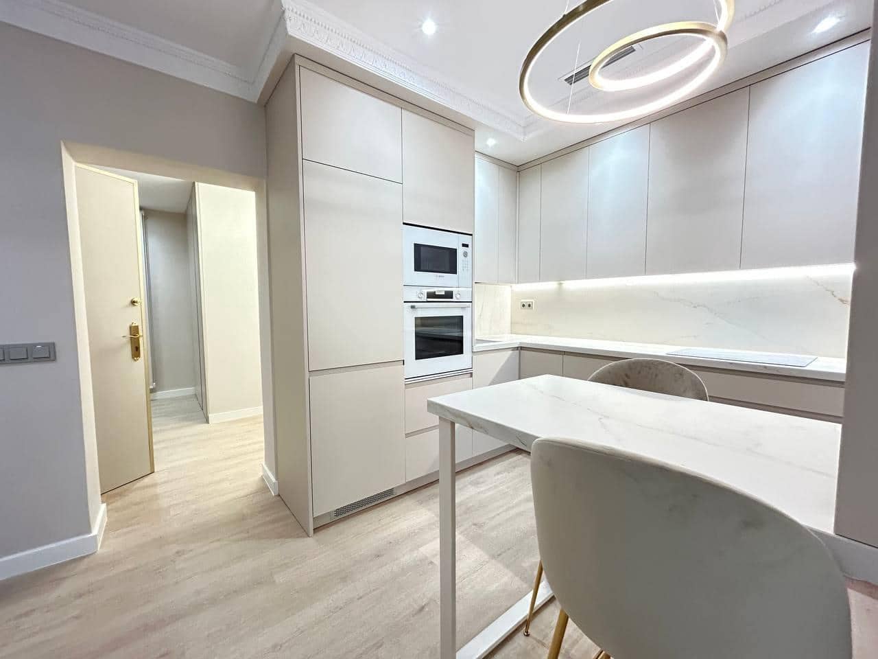 2 soveværelse Lejlighed til salg i Madrid by - € 1.440.000 (Ref: 9129726)