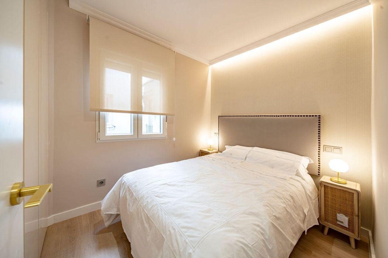 2 soveværelse Lejlighed til salg i Madrid by - € 1.440.000 (Ref: 9129726)