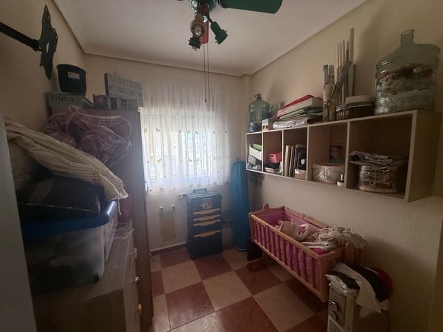 3 quarto Moradia em Banda para venda em San Luis, Torrevieja - 175 000 € (Ref: 9132324)