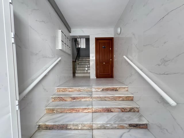 2 quarto Apartamento para venda em Centro, Torrevieja - 119 900 € (Ref: 9141582)