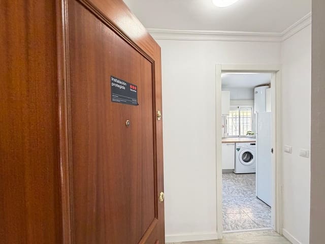 Apartamento de 2 habitaciones en Centro, Torrevieja en venta - 115.000 € (Ref: 9141582)