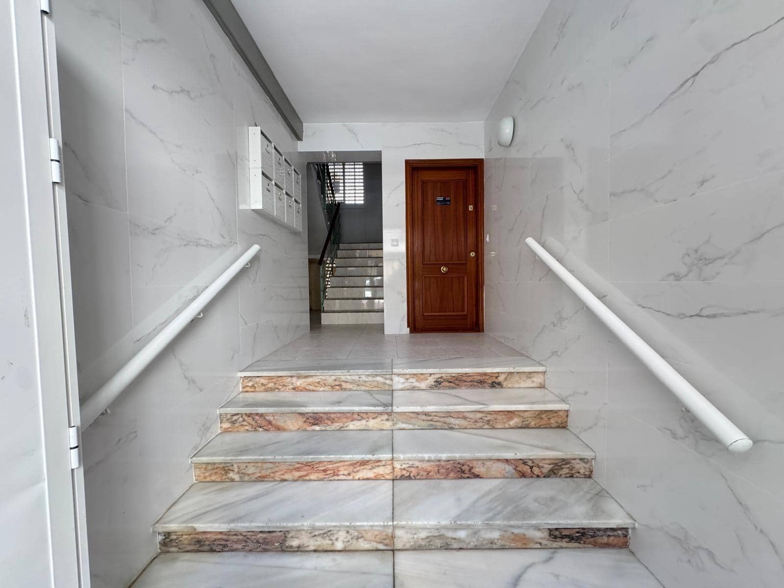 2 bedroom Apartment for sale in Torrevieja - € 109,900 (Ref: 9141582)