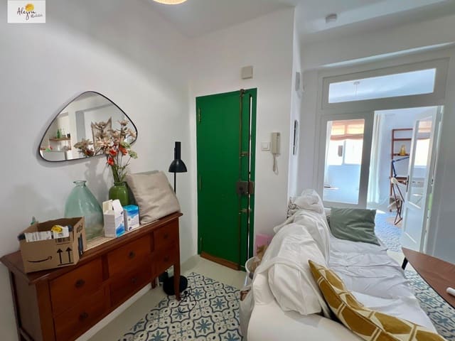 2 soveværelse Lejlighed til salg i Torrefiel, Valencia by - € 195.000 (Ref: 9149216)