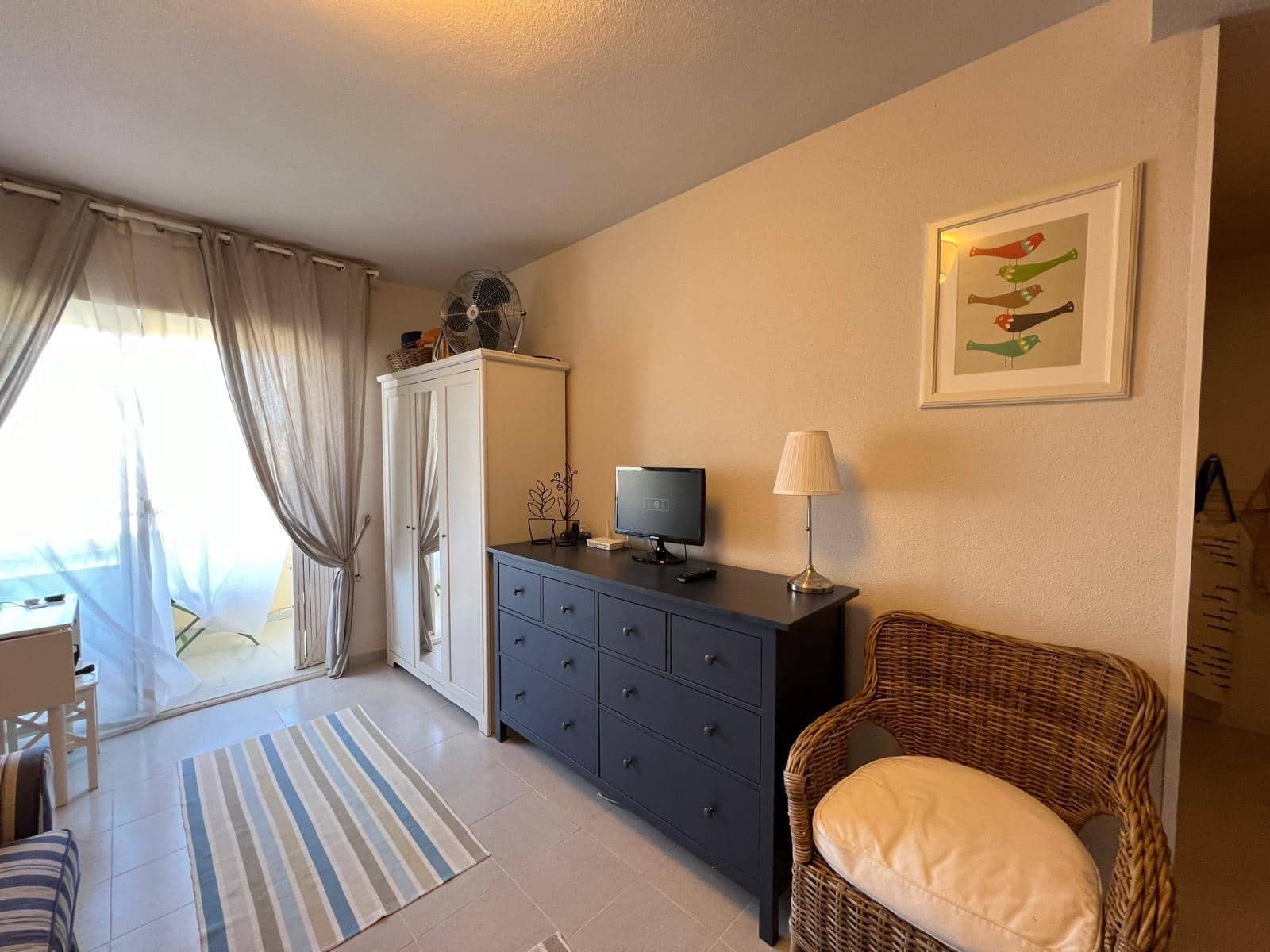 1 soveværelse Lejlighed til salg i Torrevieja med swimmingpool - € 105.000 (Ref: 9149219)