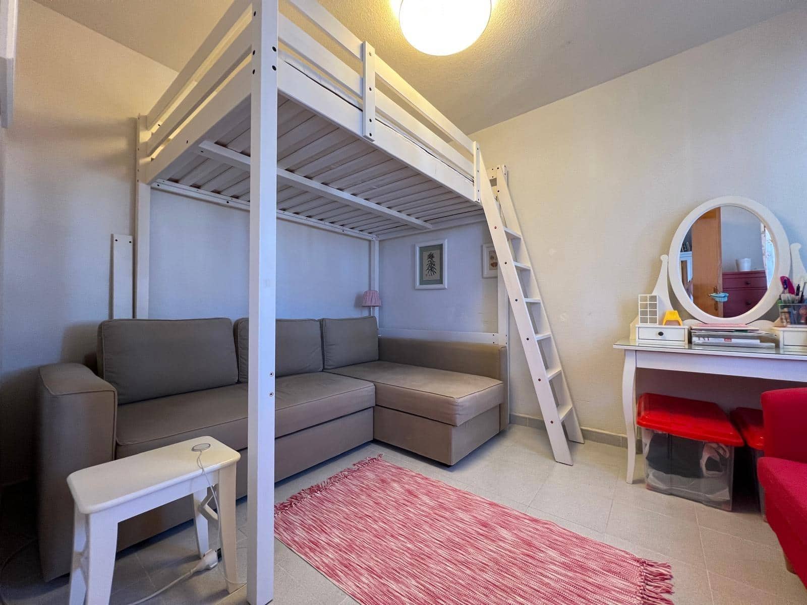 1 soveværelse Lejlighed til salg i Torrevieja med swimmingpool - € 105.000 (Ref: 9149219)