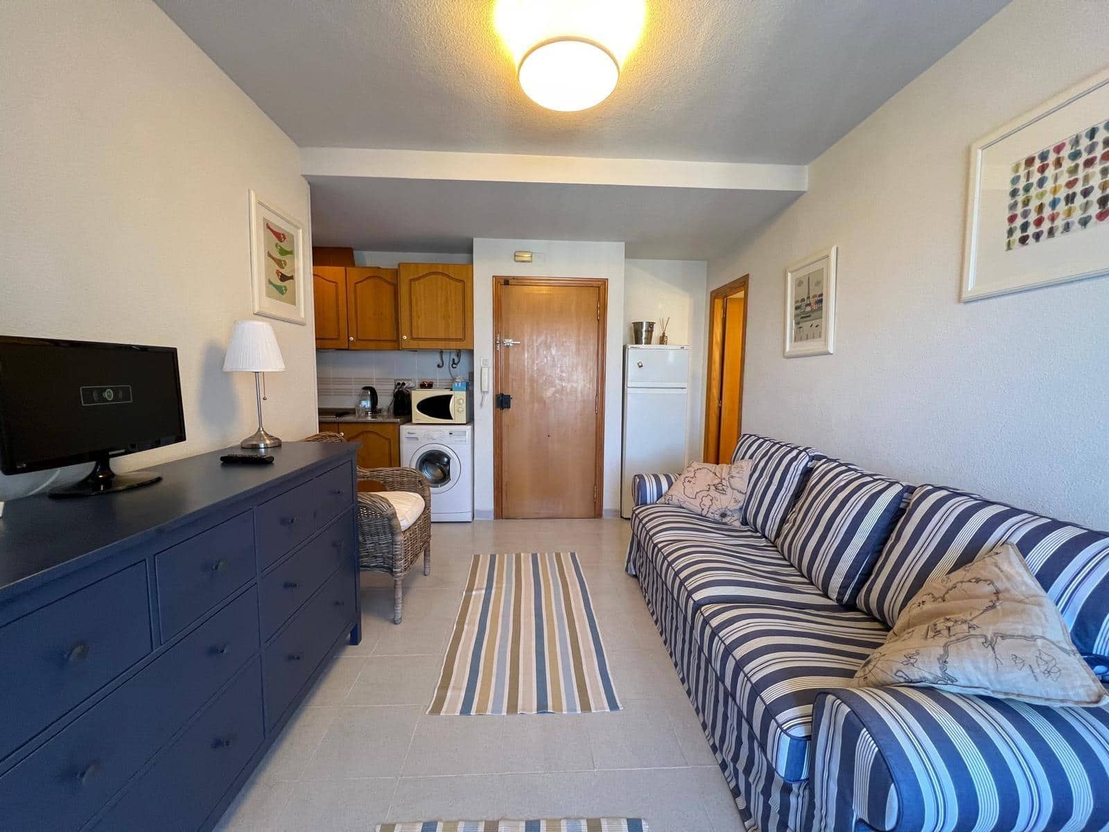 1 soveværelse Lejlighed til salg i Torrevieja med swimmingpool - € 105.000 (Ref: 9149219)