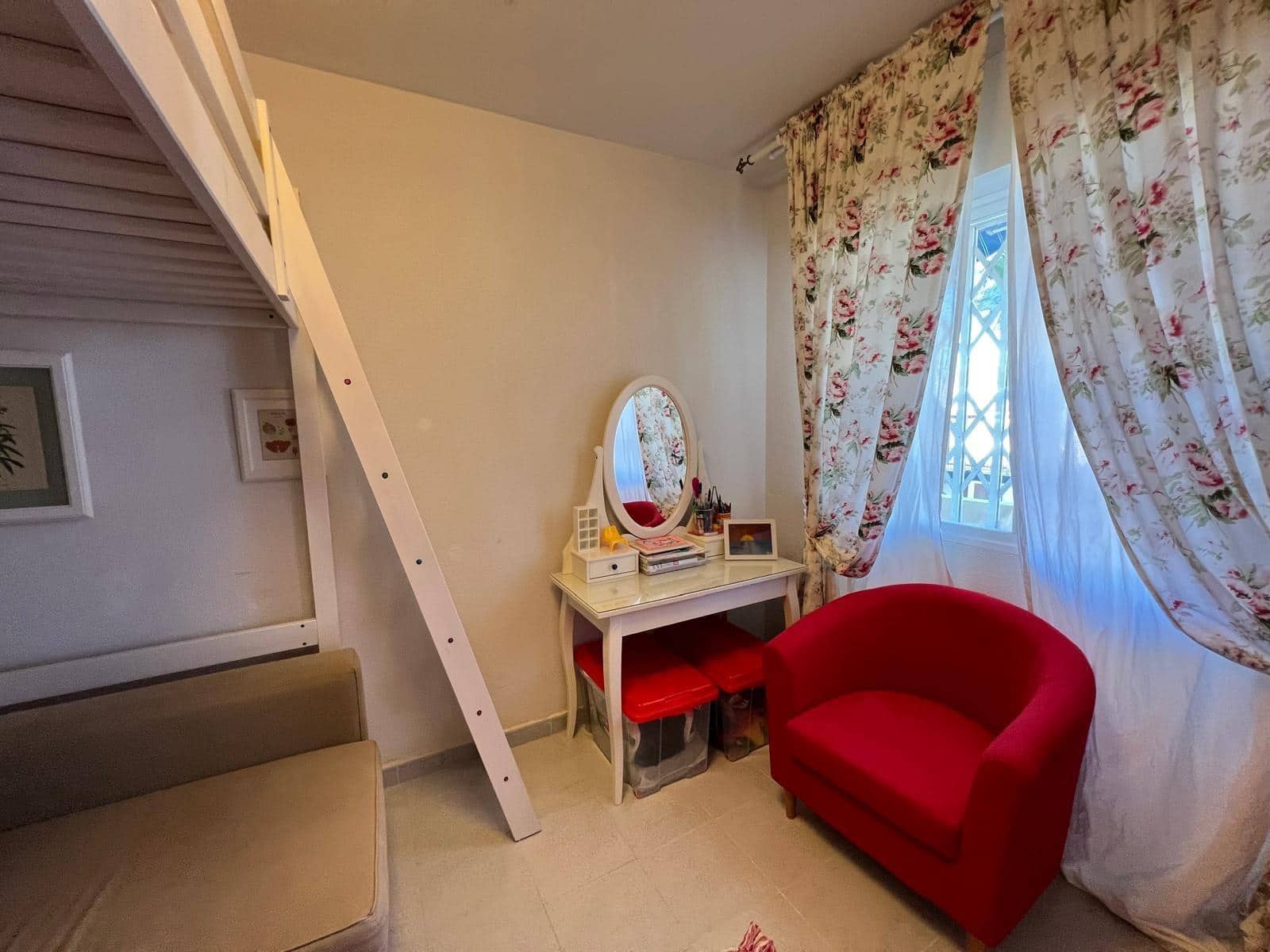 1 soveværelse Lejlighed til salg i Torrevieja med swimmingpool - € 105.000 (Ref: 9149219)