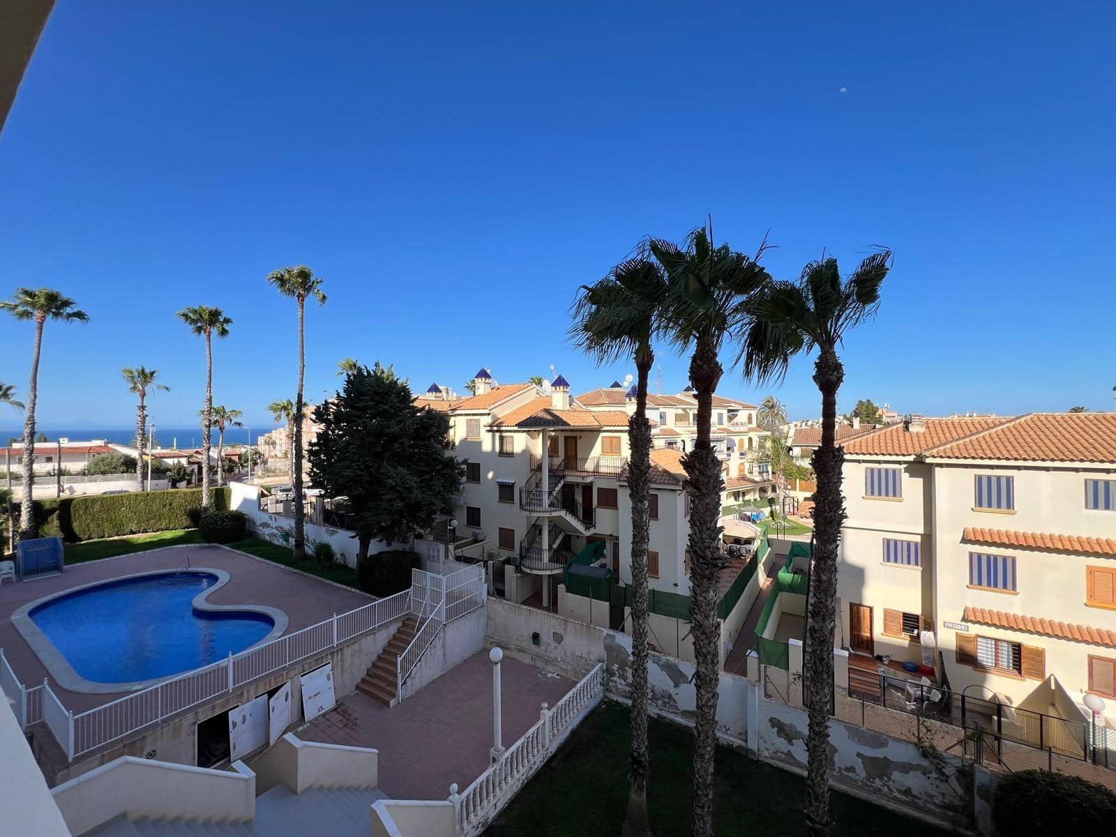 1 soveværelse Lejlighed til salg i Torrevieja med swimmingpool - € 105.000 (Ref: 9149219)