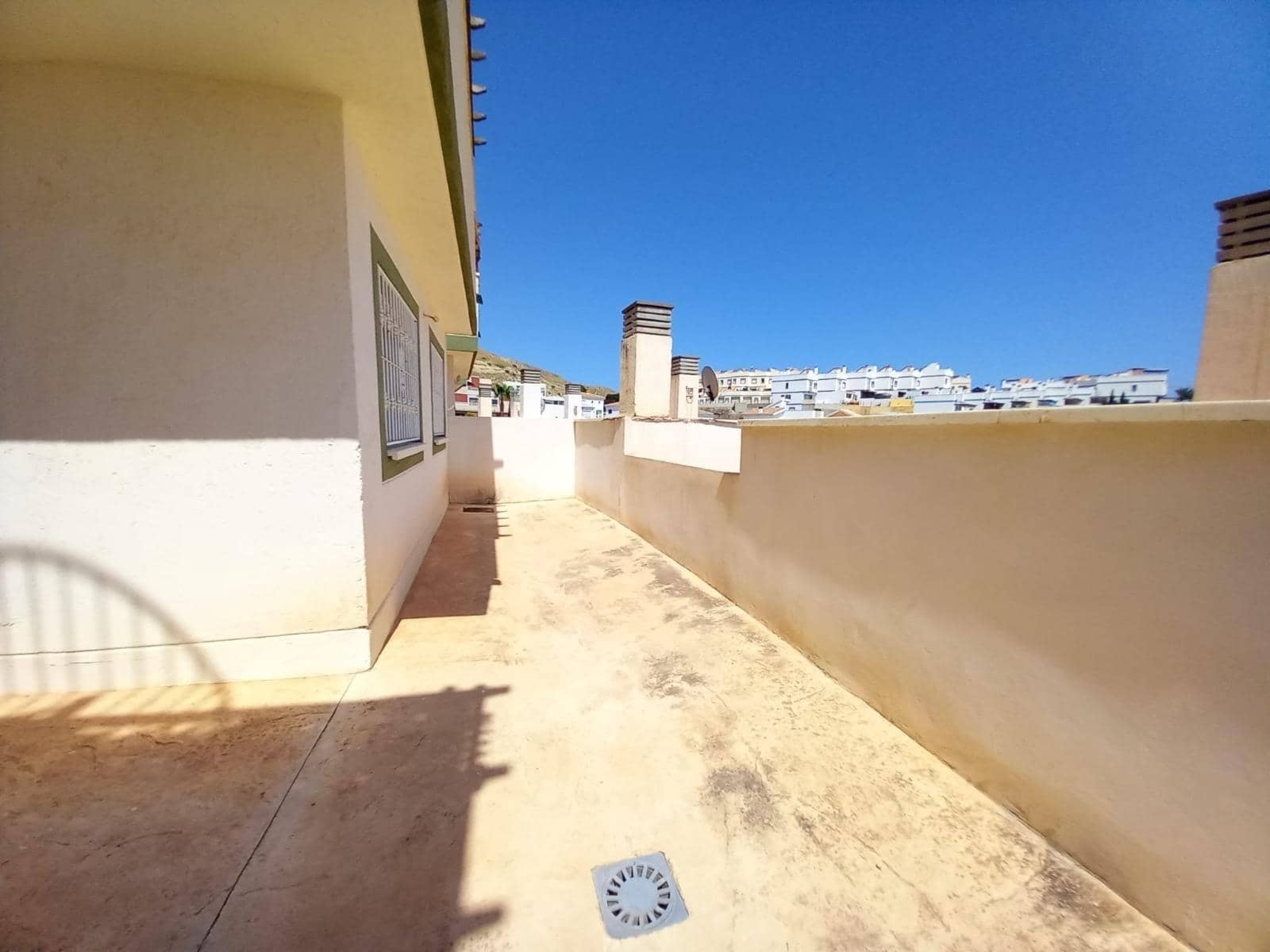 3 slaapkamer Rijtjeshuis te koop in Finestrat met zwembad garage - € 317.000 (Ref: 9153896)