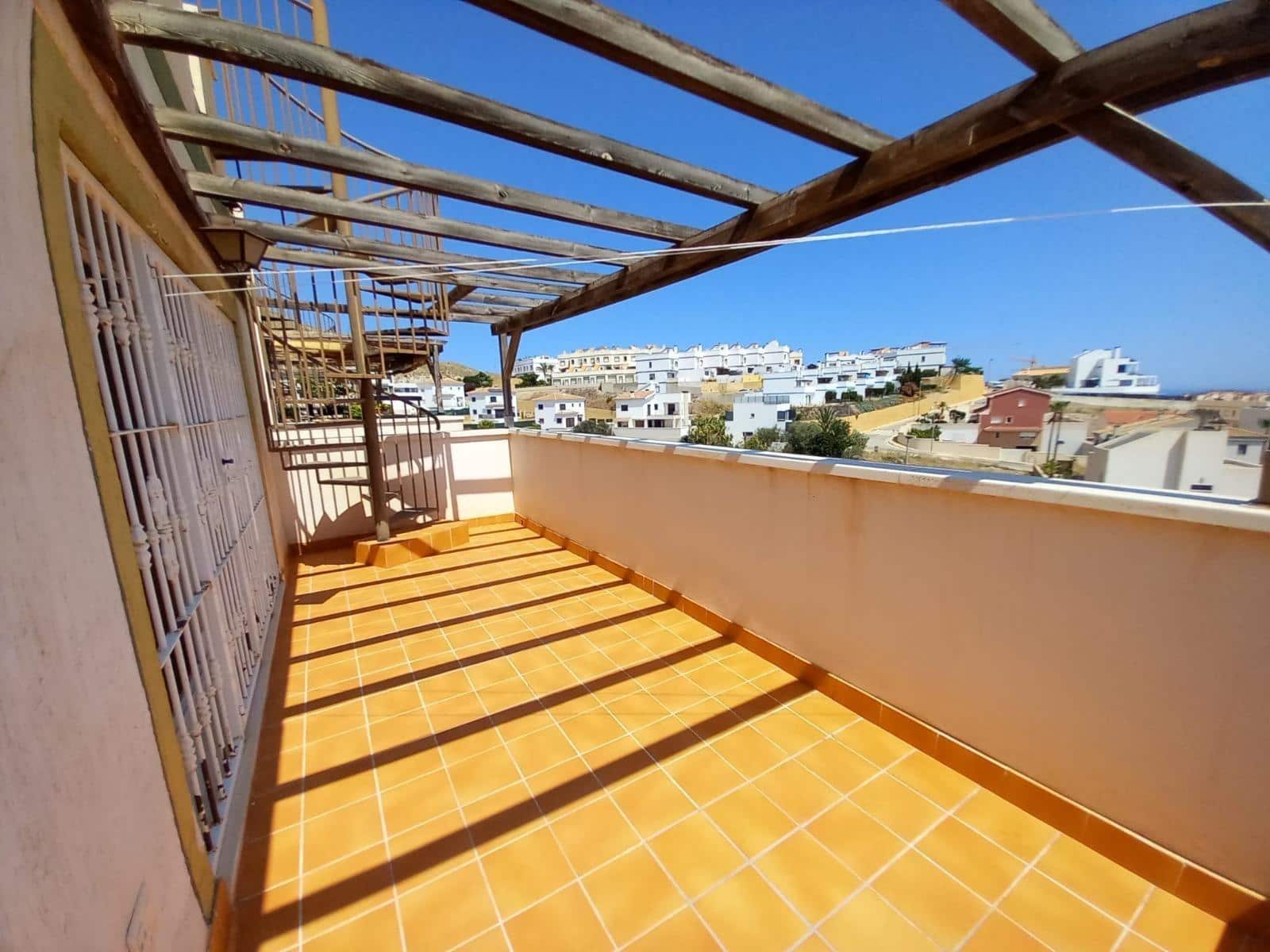 3 slaapkamer Rijtjeshuis te koop in Finestrat met zwembad garage - € 317.000 (Ref: 9153896)