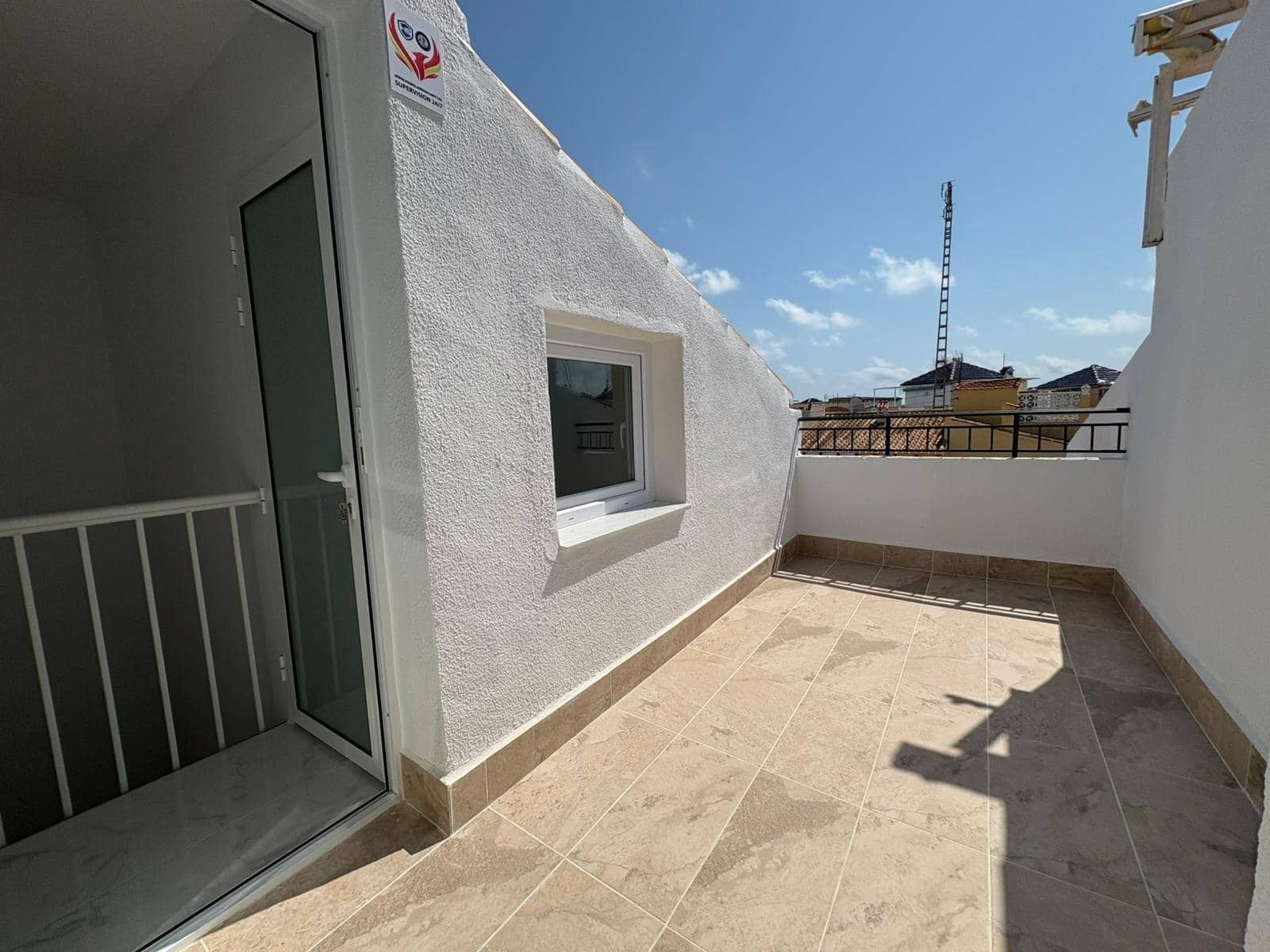 3 slaapkamer Rijtjeshuis te koop in Torrevieja - € 229.000 (Ref: 9159435)