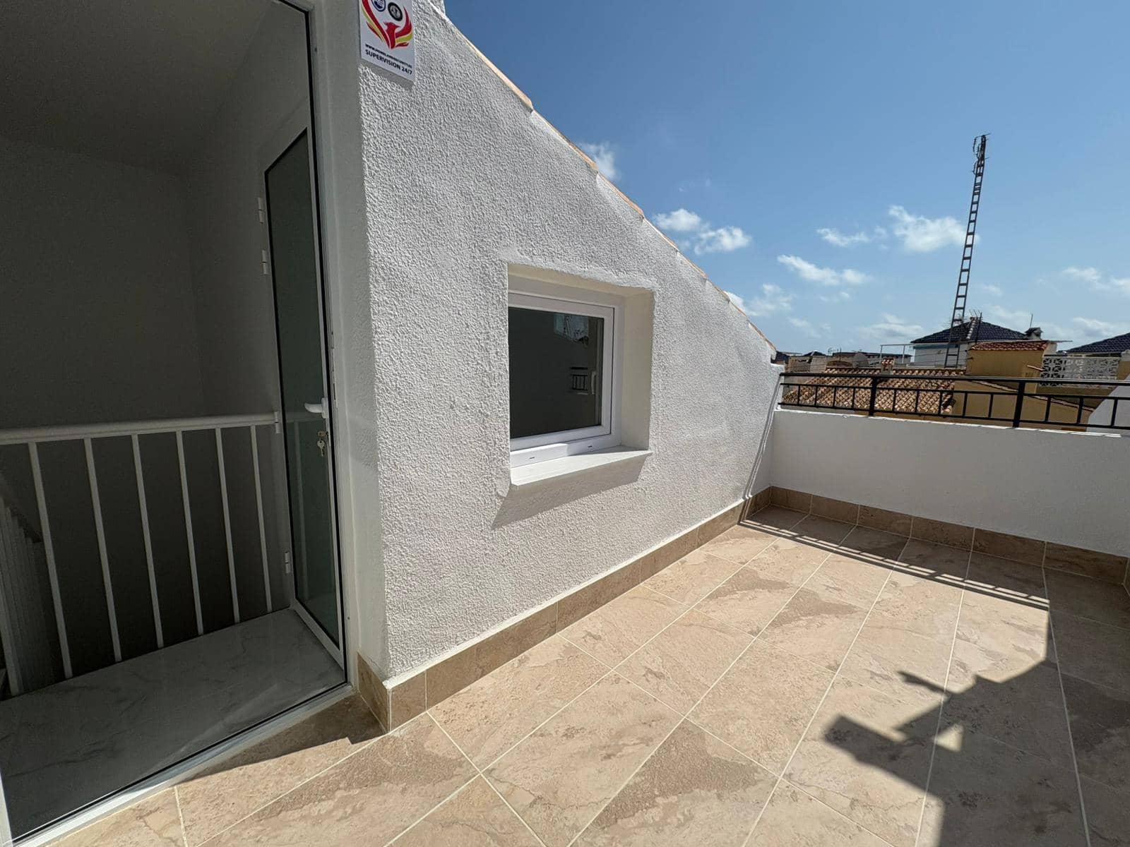 3 slaapkamer Rijtjeshuis te koop in Torrevieja - € 229.000 (Ref: 9159435)