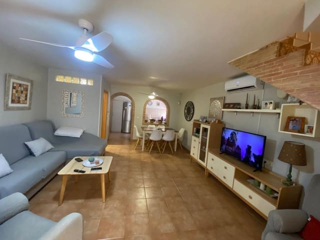 3 quarto Moradia em Banda para venda em Playa de los Náufragos, Torrevieja - 260 000 € (Ref: 9162255)