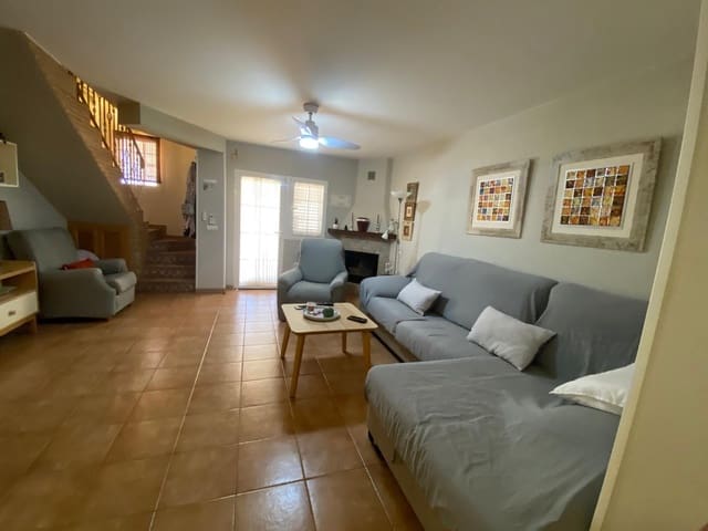 3 quarto Moradia em Banda para venda em Playa de los Náufragos, Torrevieja - 260 000 € (Ref: 9162255)