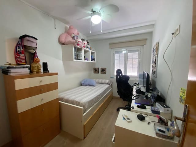 3 quarto Moradia em Banda para venda em Playa de los Náufragos, Torrevieja - 260 000 € (Ref: 9162255)