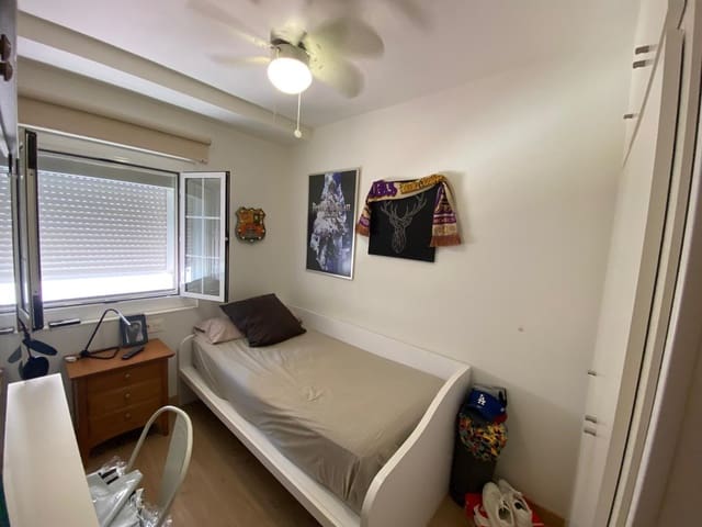 3 quarto Moradia em Banda para venda em Playa de los Náufragos, Torrevieja - 260 000 € (Ref: 9162255)