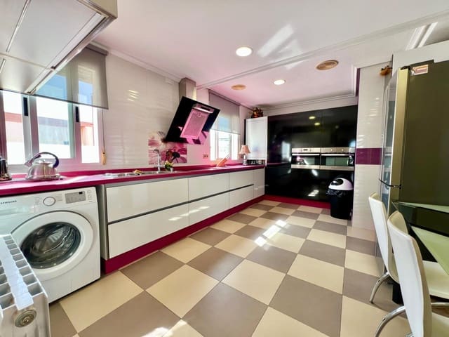 3 sovrum Takvåning till salu i Torrevieja med garage - 360 000 € (Ref: 9162257)