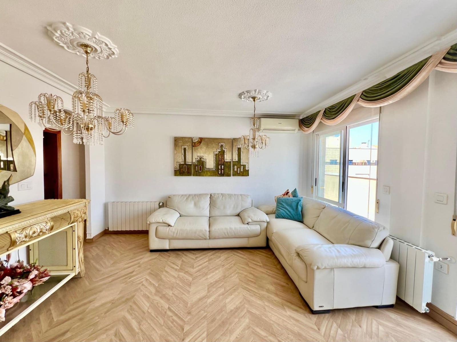 3 sovrum Takvåning till salu i Torrevieja med garage - 360 000 € (Ref: 9162257)