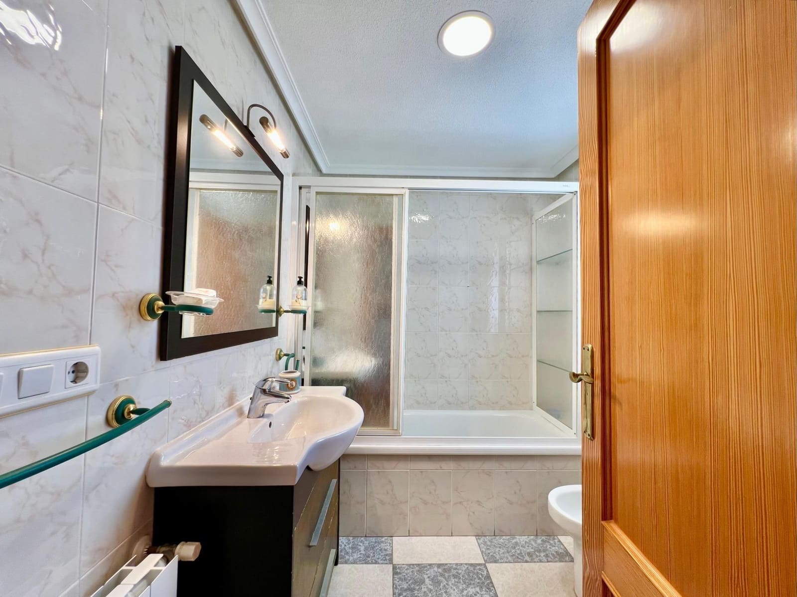 3 sovrum Takvåning till salu i Torrevieja med garage - 360 000 € (Ref: 9162257)