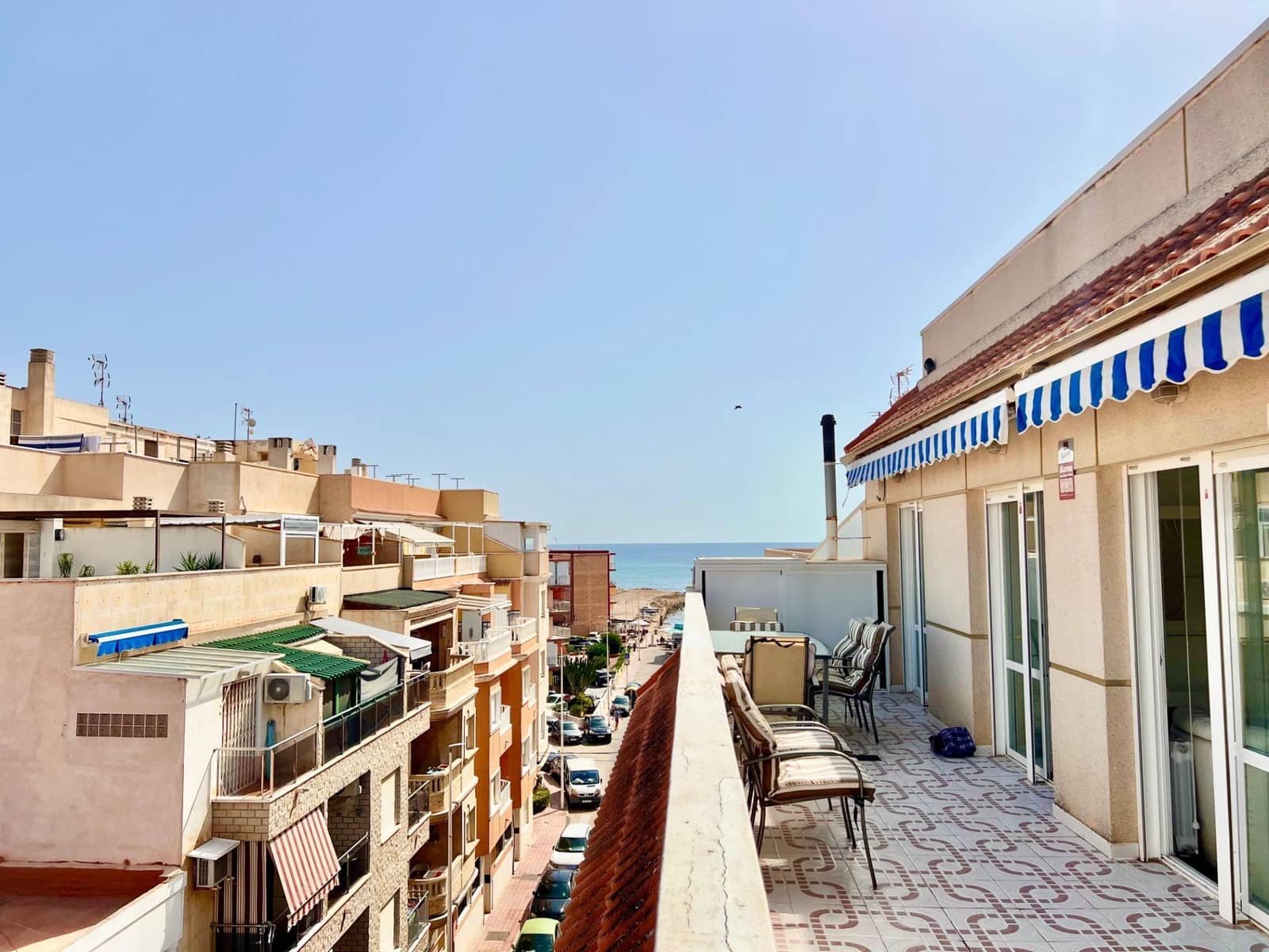 3 sovrum Takvåning till salu i Torrevieja med garage - 360 000 € (Ref: 9162257)