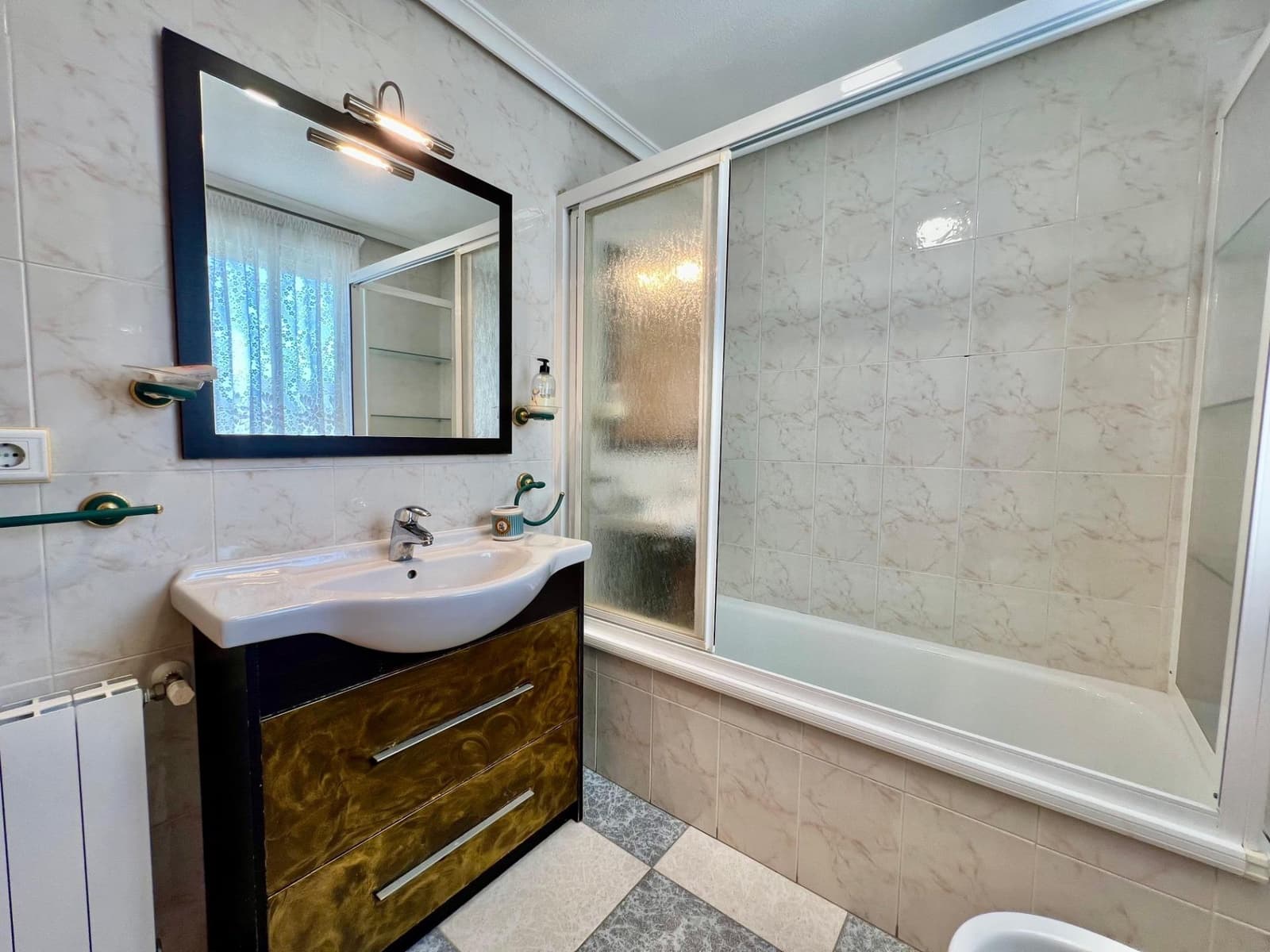 3 sovrum Takvåning till salu i Torrevieja med garage - 360 000 € (Ref: 9162257)