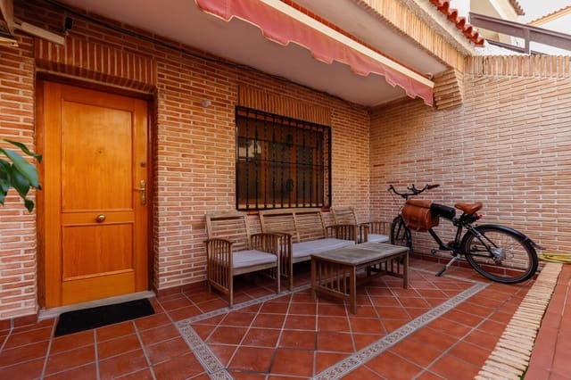 3 soverom Bungalow til salgs i Playa de los Locos, Torrevieja - € 165 000 (Ref: 9162261)