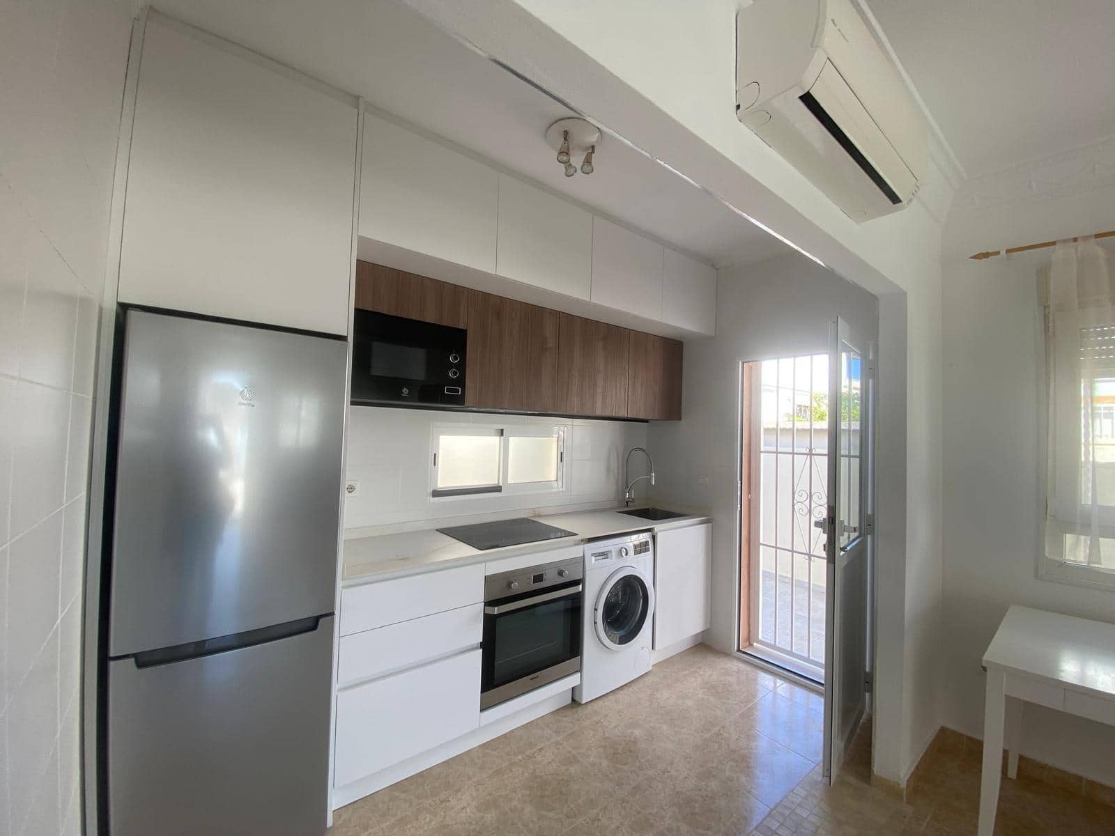 2 sypialnia Willa na sprzedaż w Torrevieja - 310 000 € (Ref: 9165749)