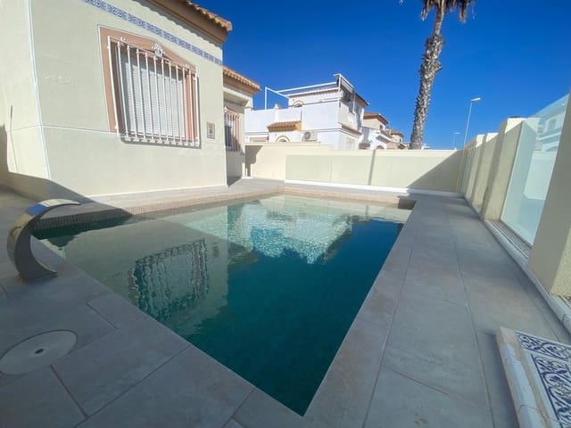 2 bedroom Villa for sale in Torreblanca, Torrevieja - € 310,000 (Ref: 9165749)