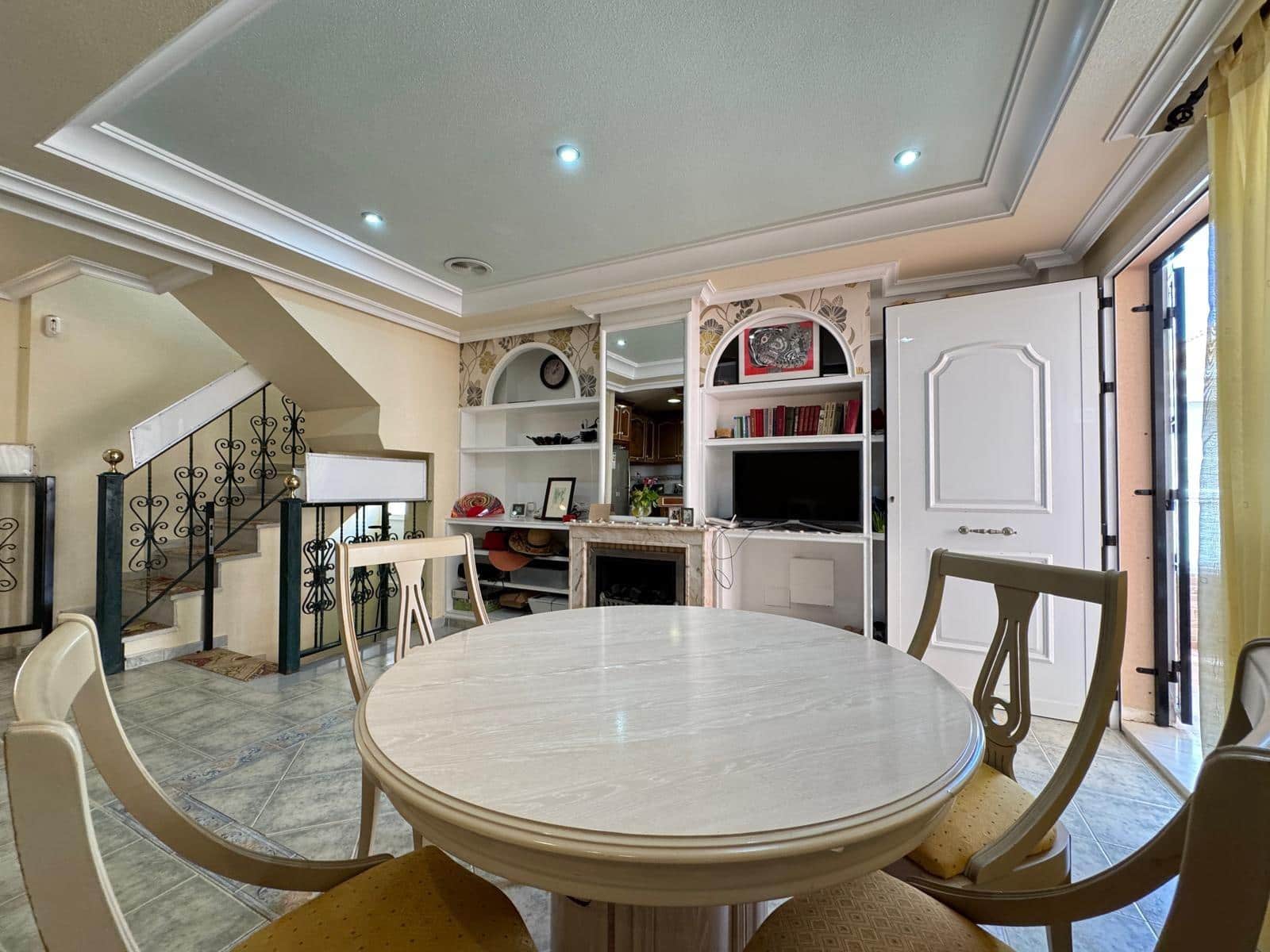 3 sypialnia Dom szeregowy na sprzedaż w Guardamar del Segura z basenem - 283 500 € (Ref: 9169510)