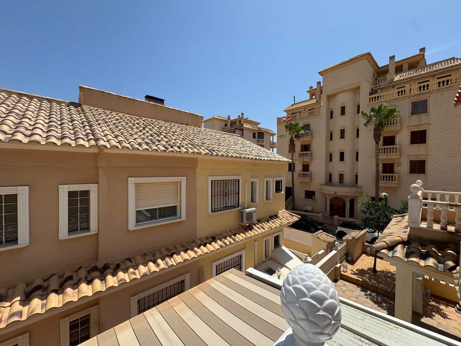 3 sypialnia Dom szeregowy na sprzedaż w Guardamar del Segura z basenem - 283 500 € (Ref: 9169510)