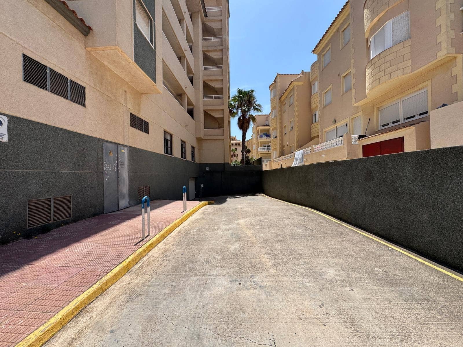 3 sypialnia Dom szeregowy na sprzedaż w Guardamar del Segura z basenem - 283 500 € (Ref: 9169510)