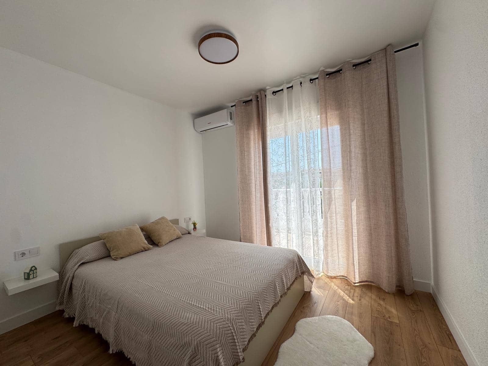 3 soverom Rekkehus til salgs i Torrevieja med svømmebasseng - € 249 900 (Ref: 9169511)