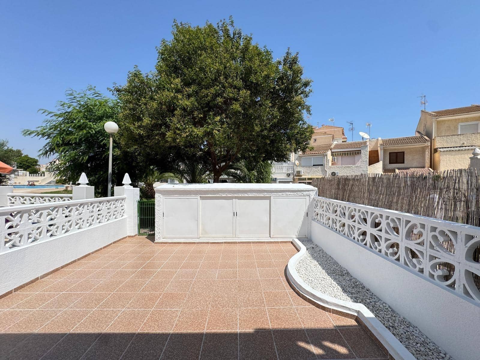 3 soverom Rekkehus til salgs i Torrevieja med svømmebasseng - € 249 900 (Ref: 9169511)