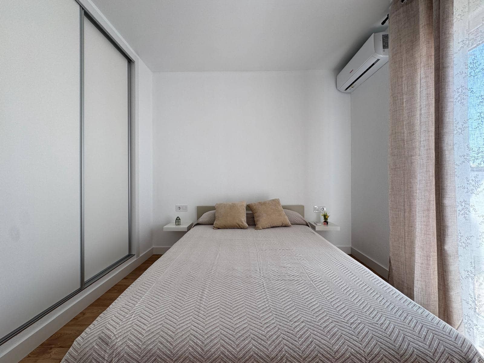 3 soverom Rekkehus til salgs i Torrevieja med svømmebasseng - € 249 900 (Ref: 9169511)