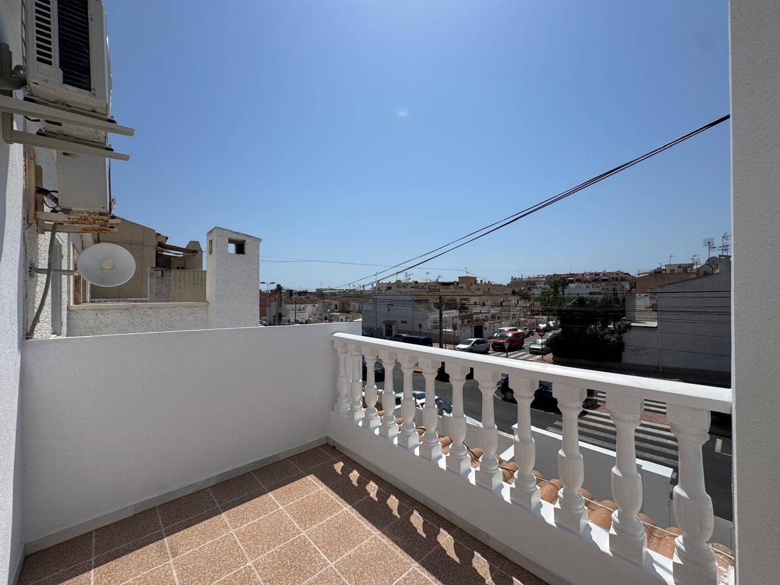 3 soverom Rekkehus til salgs i Torrevieja med svømmebasseng - € 249 900 (Ref: 9169511)